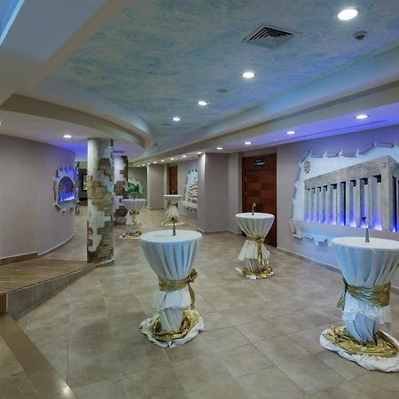 Alba Royal Hotel (Adults Only) Side Exterior foto