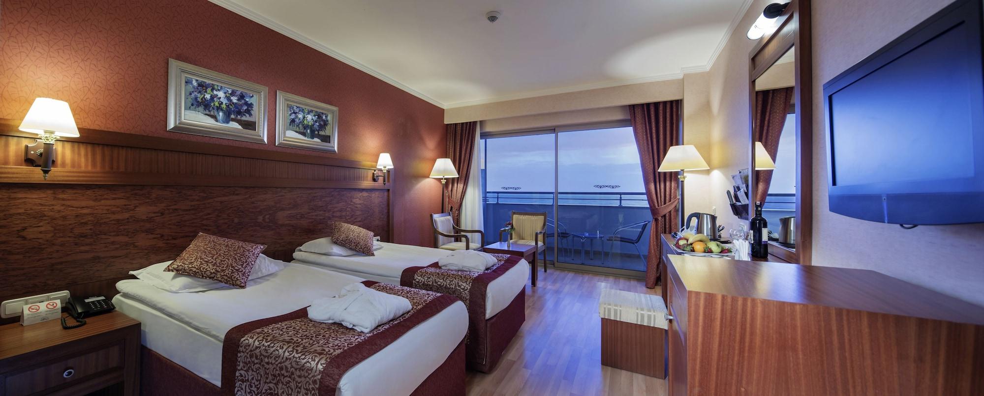 Alba Royal Hotel (Adults Only) Side Exterior foto